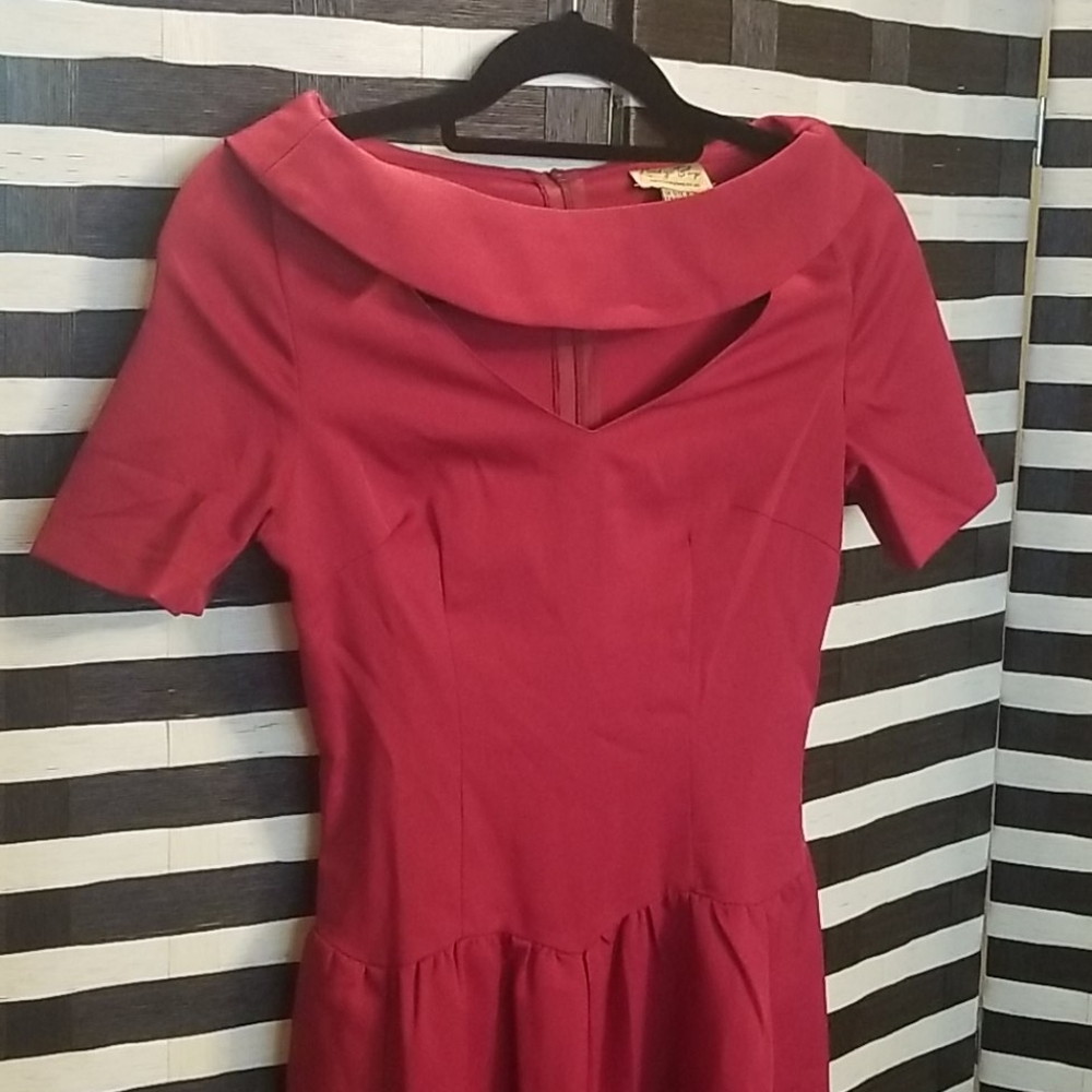 Lindy Bop Vintage-Inspired Dark Red/Burgundy Fit & Flare Dress - Picture 3 of 5